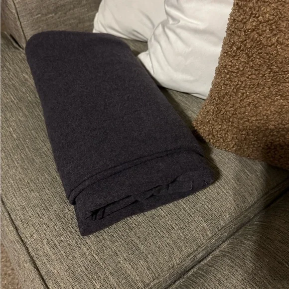 E Marie BOSS BLANKET